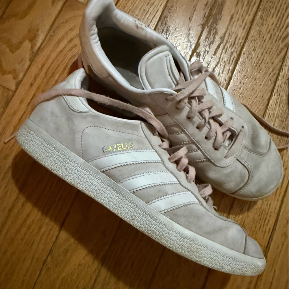Adidas Women's Pink Gazelle Sneakers size 9